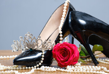 Black Patent Leather Shoes: A Perfect Match Of Costumes
